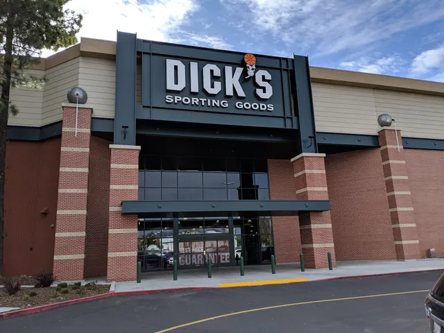 DICK'S Sporting Goods