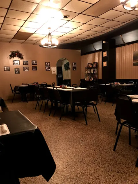 Felicia's Restaurant & Lounge