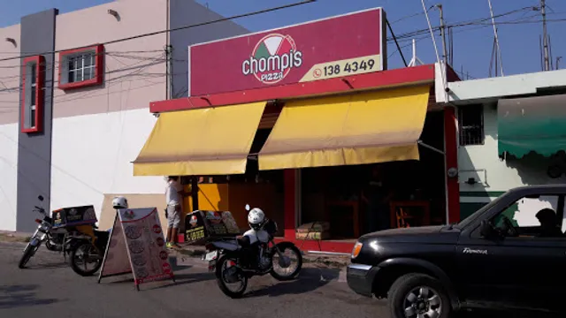 Chompis Pizza