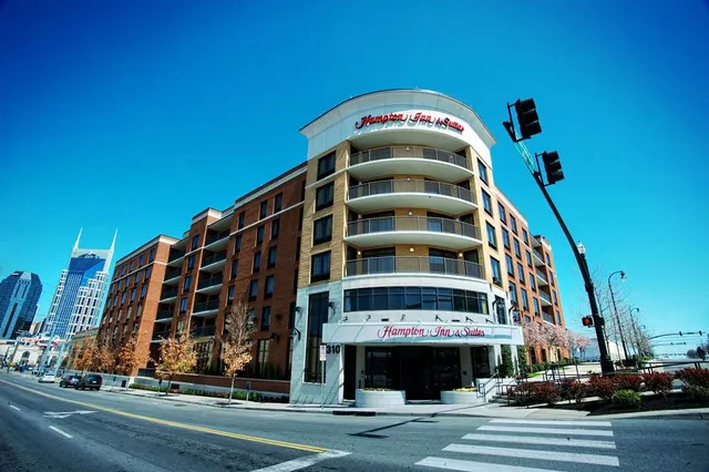 Hampton Inn & Suites Nashville-Downtown