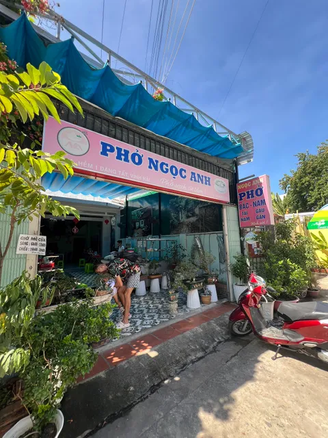 Phở Ngọc Anh, Nha Trang