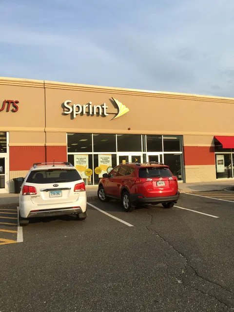 Naugatuck Valley Shopping Center