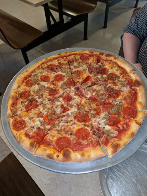 Vito's Restaurant & Pizzeria