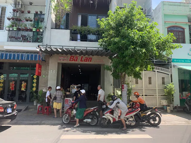 TIỆM BÁNH MÌ & CÀ PHÊ BÀ LAN - 34 TRẦN TỐNG, ĐN