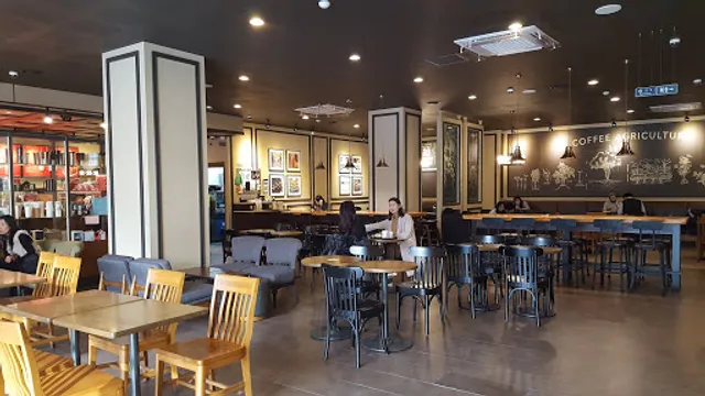 Starbucks Daejeon Mannyeon Branch