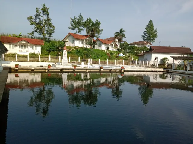 Marbella Twin Waterfall Resort Ciater