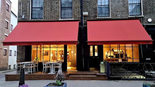 Qima Café and Pâtisserie - Fitzrovia