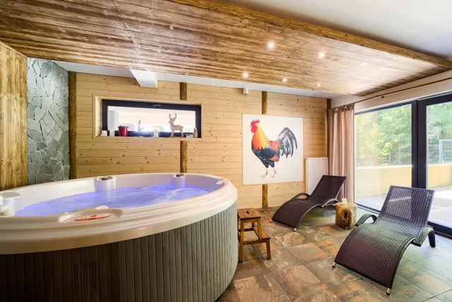 Wellness Golden View Apartments