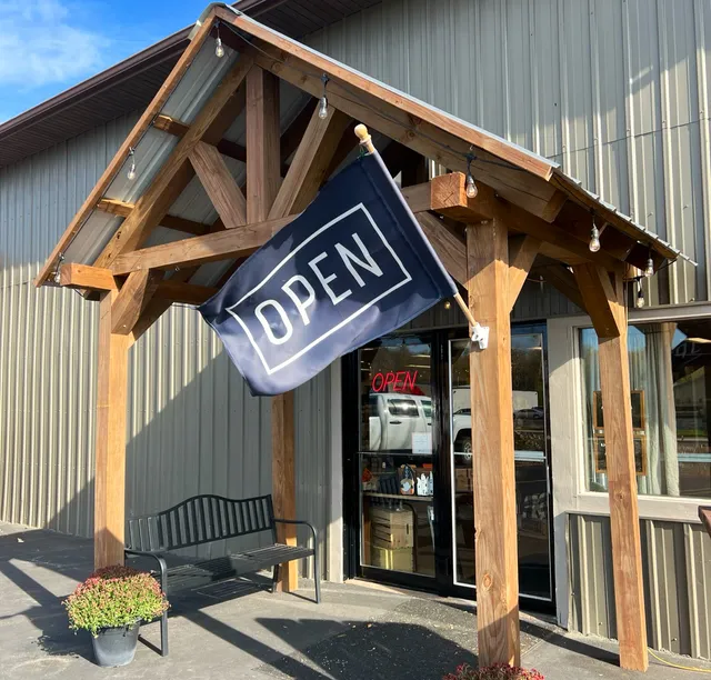 The Lakehaus Gifts & Goods