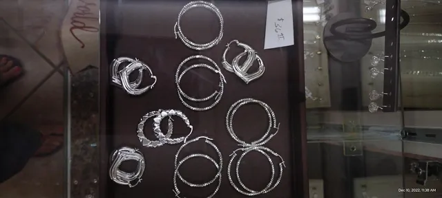 Olivers Distinctive Jewelry