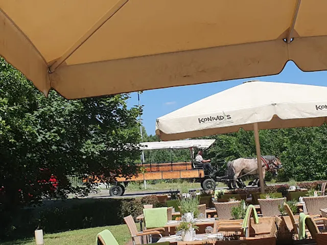 Café | Bar | Restaurant KONRAD's