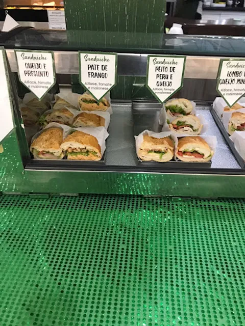 Panificadora e Confeitaria Viana