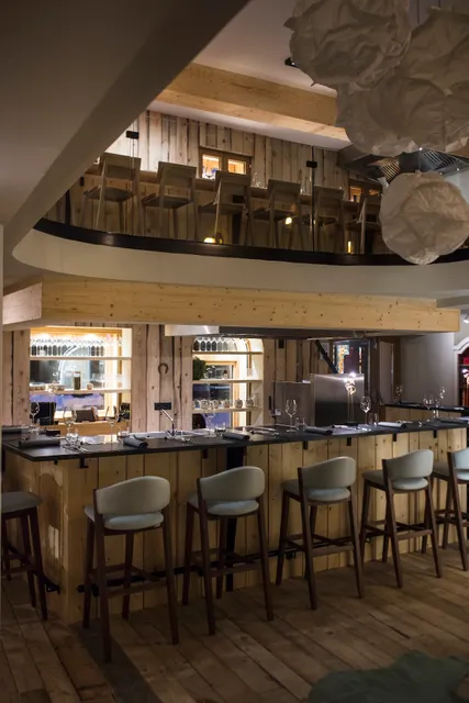 VOUS - Restaurant à Megève