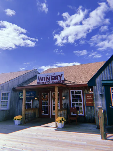 Tomasello Winery Tasting Room - Smithville