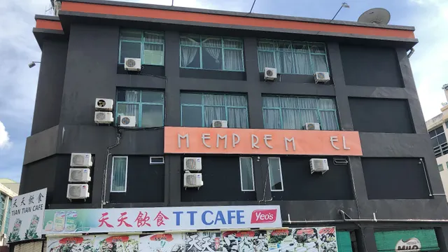 Super OYO 90668 Joy Inn