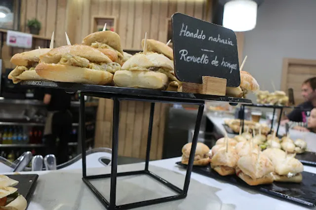 Eroski Kafetegia Jatetxea