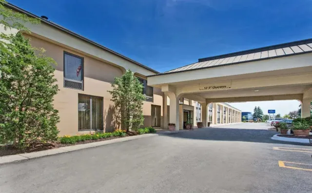 A Victory Hotel & Suites - Southfield/Detroit