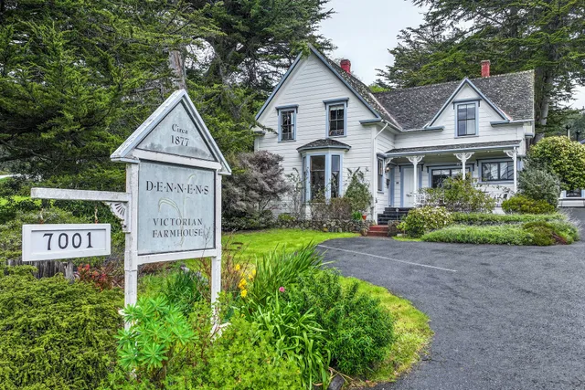 Dennen's Victorian Farmhouse