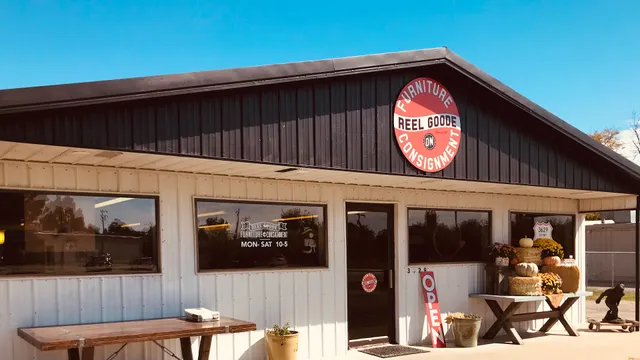 Reel Goode Furniture On Consignment