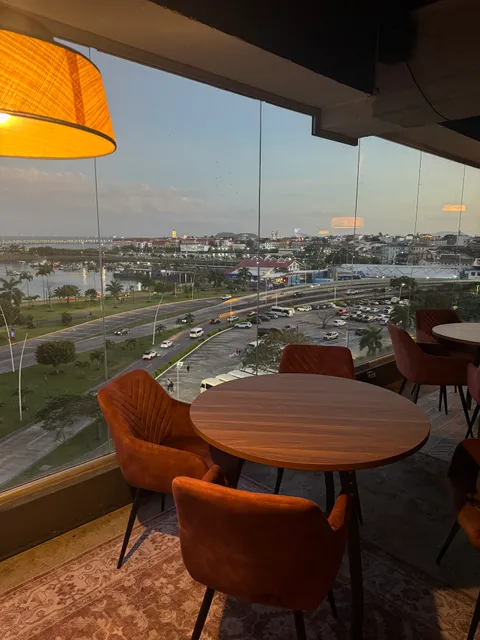 Madrid Vinos y Quesos