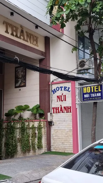 Khách Sạn Núi Thành
