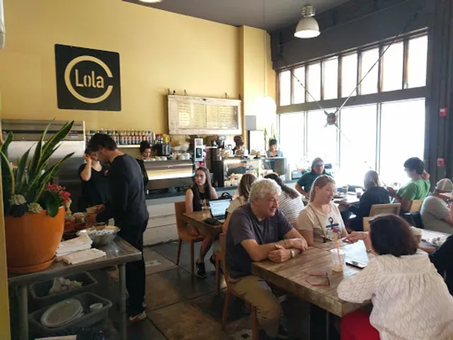 Lola Coffee