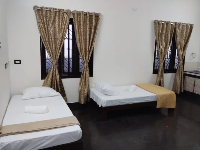 Aarudhara Holiday Home 2