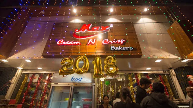 Max Cream N Crisp Bakers