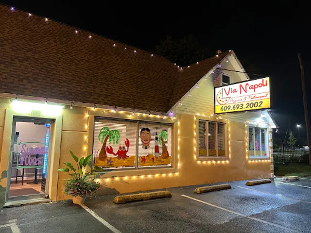 Via Napoli Pizzeria & Restaurant