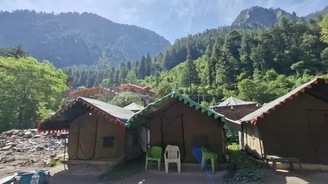 Kheerganga Camping