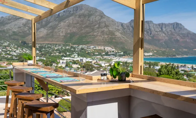 Hout and About Guest House