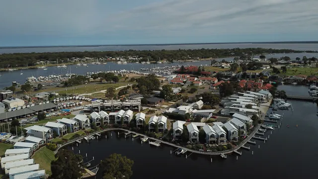 Captains Cove Luxury Apartments