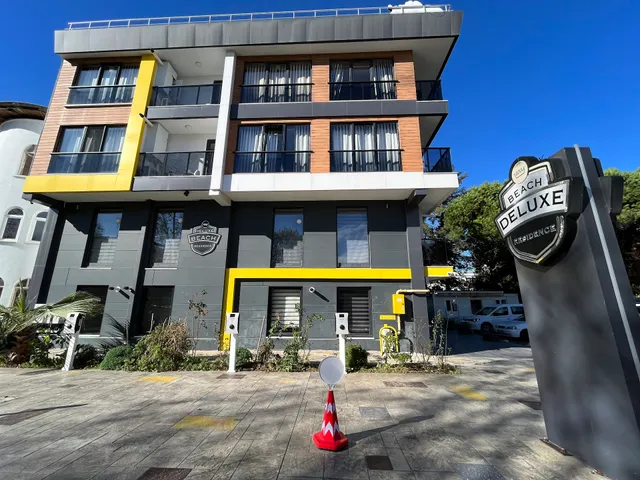 Deluxe Beach Residence