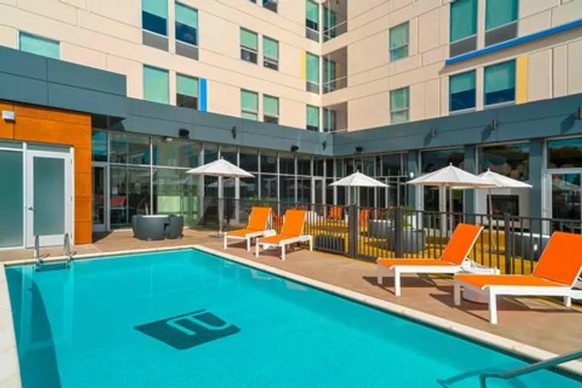 Aloft College Station