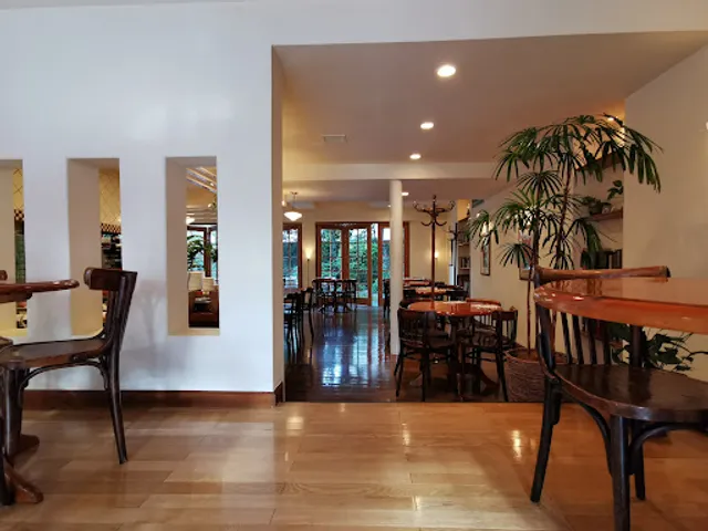 7025 Franklin Avenue