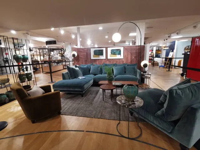 AMPM - Galeries Lafayette Nantes Decré