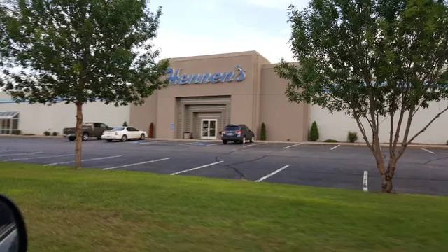 Hennen Furniture