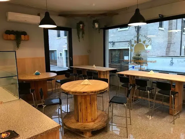 Pizzeria da Pasquale a pizza o sole o mare