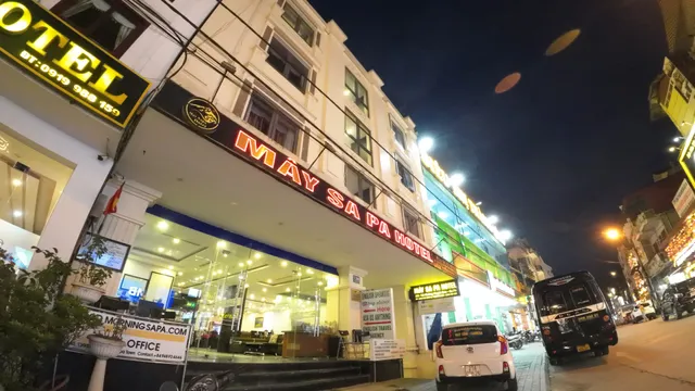 Clouds Sapa Hotel (may sapa hotel)