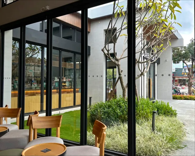 STARBUCKS Hai'an Hewei Shop