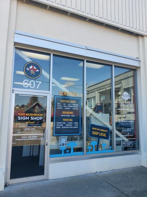 Tiny Mushroom Sign Shop