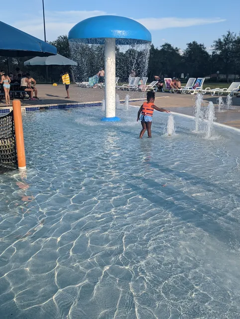 Veterans Memorial Pool