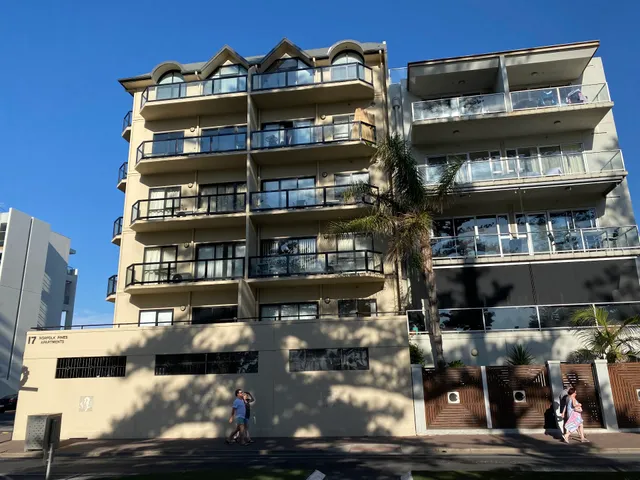 Glenelg Beachside Apartments