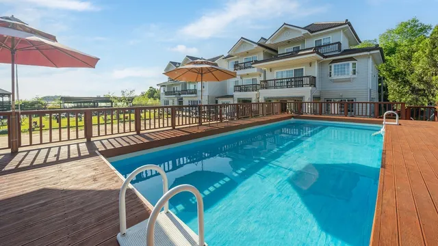 로뎀하우스 (Ganghwa Rodemhouse Pension)