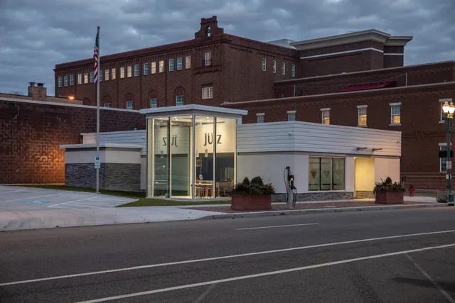 Julz by Alan Rodriguez