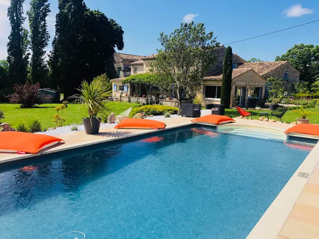 La Bastide des Bourguets : Bed and Breakfast de Prestige proche du Mont Ventoux, Luberon Vaucluse (Provence)