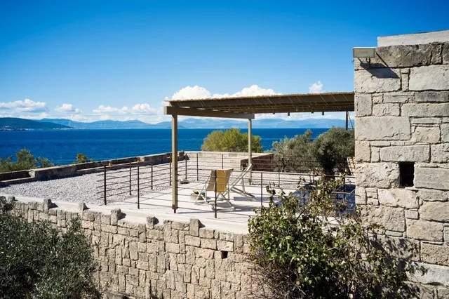 Nikolaou Residence Studios