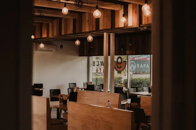 9 Bowls Japanese Eatery