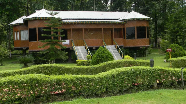 Lataguri Forest Retreat