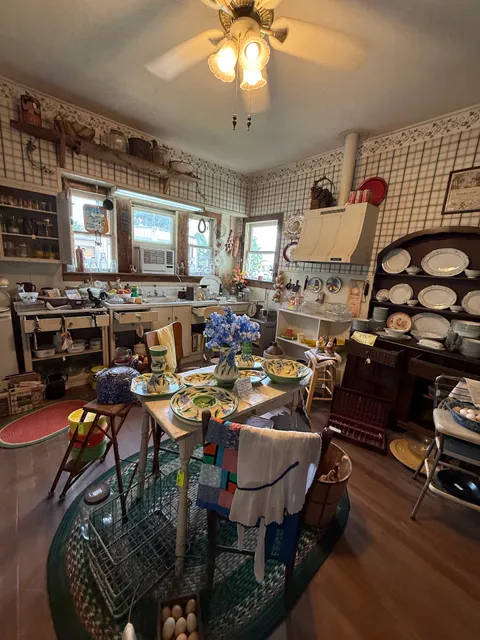 Kinfolk Antiques Collectibles